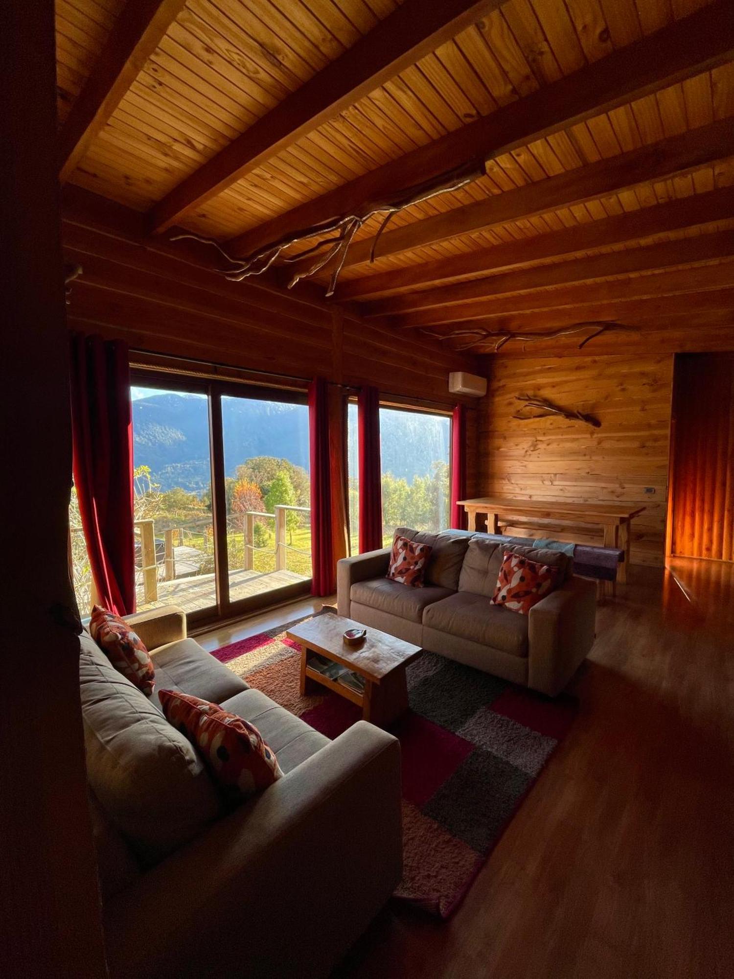 Las Bandurrias Eco Hostal Cochamo Exterior photo