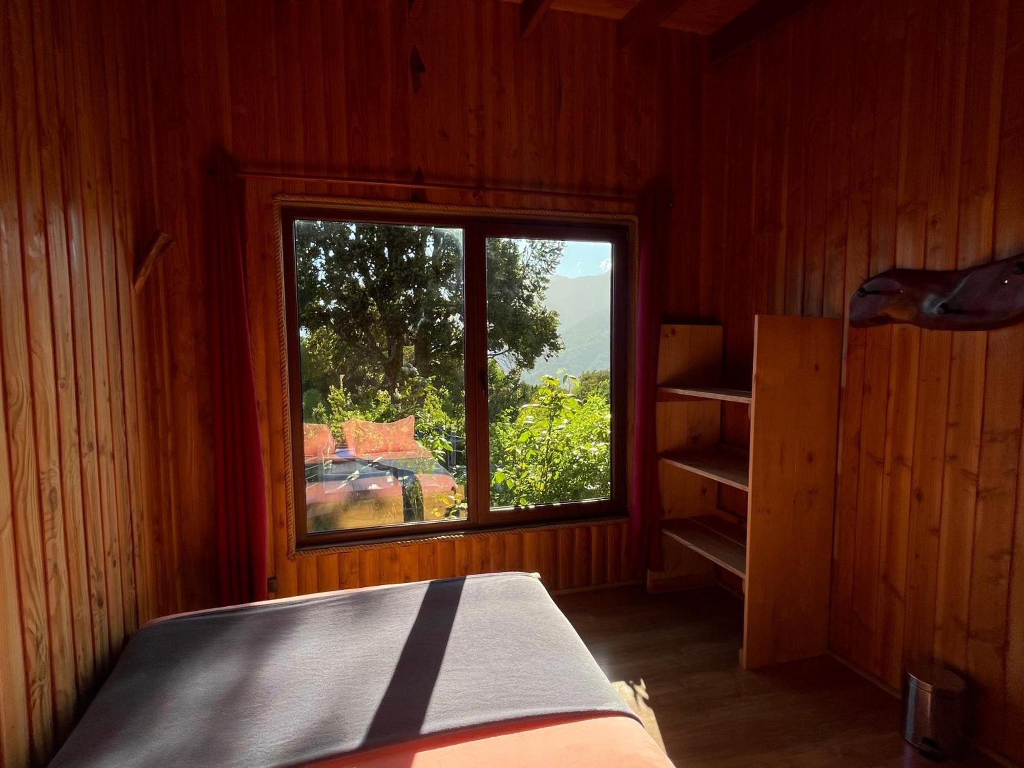 Las Bandurrias Eco Hostal Cochamo Exterior photo
